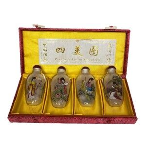 Chinese Woman Reverse Painting Picture of Four Beauty Glass Snuff Bottle Inside